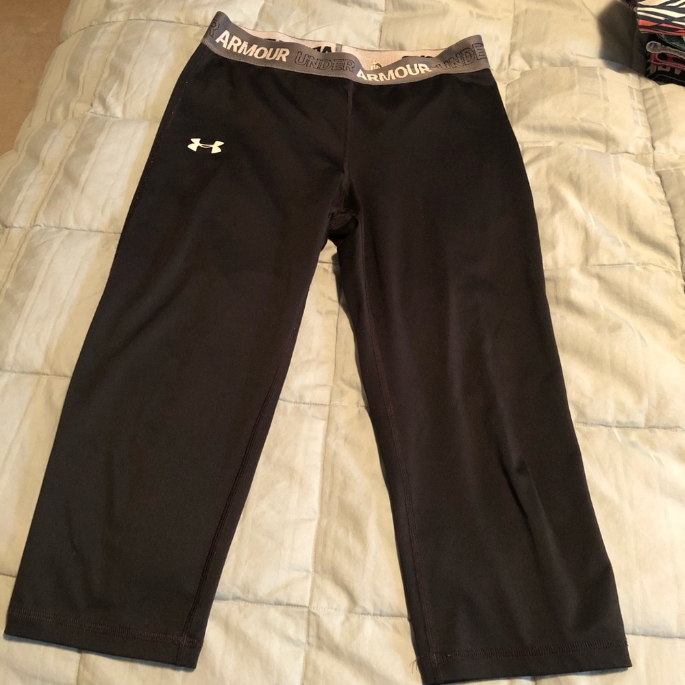 Girls Under Armour Heat Gear capri leggings